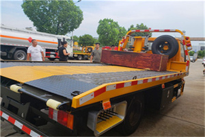 封开附近拖车电话号码服务